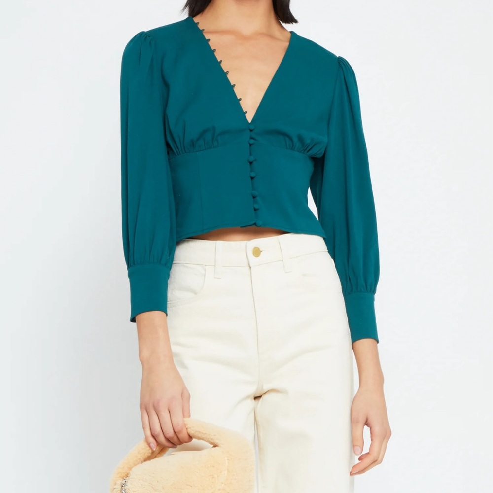 BNWT Kourt few moda button top medium